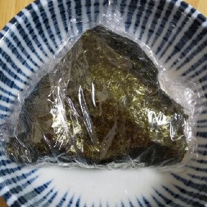 余った生姜焼きを肉味噌にリメイクしておにぎりに